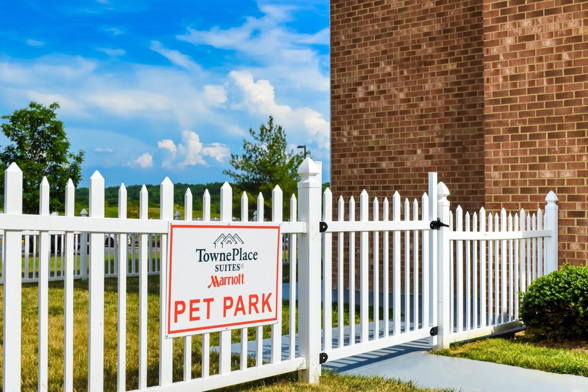 Towneplace Suites Fredericksburg Esterno foto